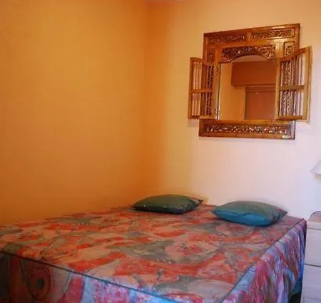 D'hotes Le Bouchon Genassien Bed and breakfast